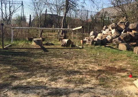 O fetiță din Bihor a murit, după ce o poartă de fotbal a căzut peste ea. Scena șocantă s-a produs pe terenul școlii