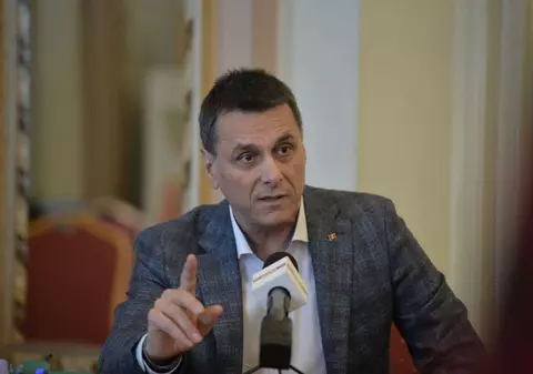 Fostul ministru al românilor de pretutindeni: “Nu port mască pentru că sunt sănătos”
