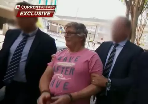 Un bărbat a fost acuzat că și-a omorât soția în urmă cu aproape 40 de ani, deși cadavrul acesteia n-a fost găsit. Autoritățile n-au dezvăluit încă indiciul care a dus la rezolvarea cazului