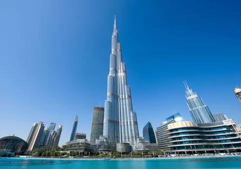 Cea mai înaltă clădire din lume are peste 800 de metri. E de șase ori mai mare decât cel mai înalt turn din România