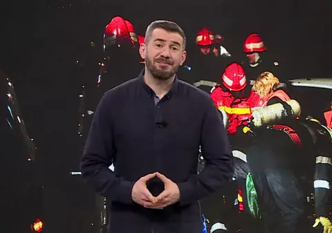 Starea Libertății | Dragoș Pătraru critică bâlbâielile salvatorilor din imaginile filmate la Colectiv. „Se poate urmări limpede ce înseamnă un stat slab, prost echipat, practic nefuncțional”