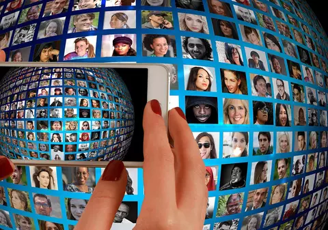 S-a lansat Facebook News, dar nu pentru toată lumea. De unde se vor publica știrile în secțiunea dedicată a rețelei de socializare