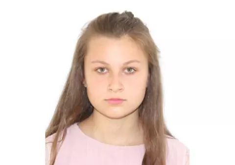 Polițiștii din Neamț caută o minoră de 14 care a plecat de acasă de aproape două săptămâni. Fata le-a spus părinților că se află în Cluj și nu vrea să se mai întoarcă