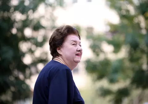 Versurile emoționante scrise special pentru Tamara Buciuceanu: "Când nu veți mai mirosi flori de câmp pe scenă seara / Poate vă veți întreba atunci: Unde-o fi plecat Tamara?"