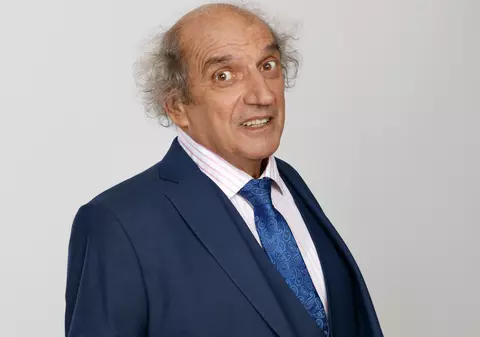 “Arlechino”, confidentul studenților la Actorie. “Ei varsă pe mine problemele lor, dar le dau și eu pe-ale mele, facem schimb”