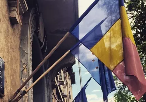 Ministerul Educației a fost amendat cu 2.000 de lei pentru că nu a asigurat manuale de limba română speciale pentru elevii maghiari