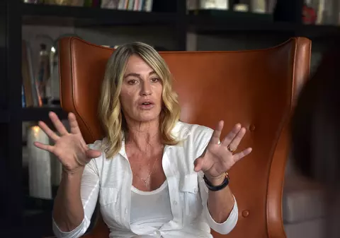 În ziua în care a împlinit 60 de ani, Nadia Comăneci a fost decorată de Klaus Iohannis