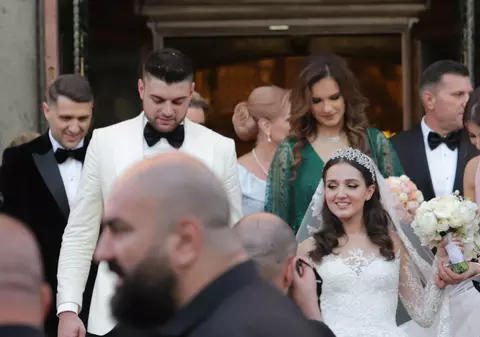 Cu ce se ocupă nașa de cununie a fiicei lui Gigi Becali