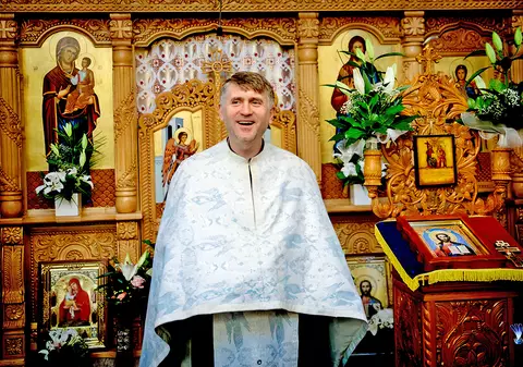 Cultul lui Pomohaci | Cât de ușor scapă de închisoare pedofilii din România. ”Ar fi trebuit să fie închis pentru ce mi-a făcut, dar e liber. Nu înțeleg! Legislația este greșită”