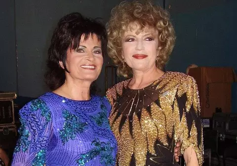 Fosta stea a muzicii ușoare Pompilia Stoian e vedeta unui orășel german! La 76 de ani, cântă șansonete în centrele de seniori