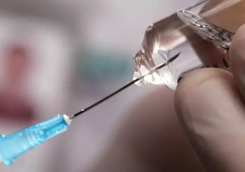 Un bărbat din Argeș a murit de gripă, deși era vaccinat. Ce spun medicii