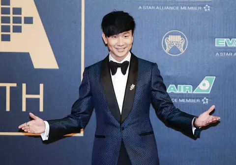 Ce au făcut mai mulți angajați ai unui spital din China cu perfuziile folosite pentru tratarea unui cântăreț celebru