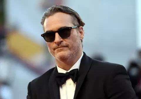 Joaquin Phoenix, surprins într-un moment tensionat pe platourile de filmare pentru "Joker": "E amuzant să faci mişto de mine?"