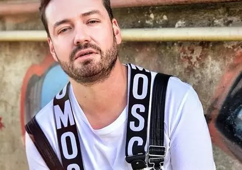 Cine este Alex Abagiu, concurent la Asia Express, sezonul 3 și ce legătură are cu Paris Hilton