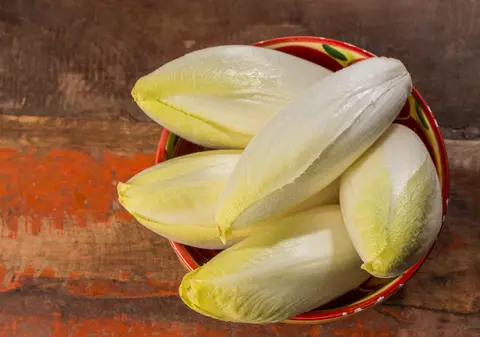 De ce e bine să consumi andive, ”aurul alb” al legumelor. Cum să le alegi și să le păstrezi