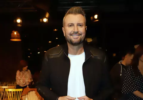 Cătălin Botezatu a revenit în forță după problemele de sănătate! A lansat o colecție mass market