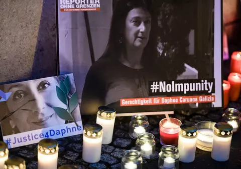 Jurnalista malteză, ucisă pentru 150.000 de euro cu o bombă livrată de mafia italiană. Cel mai apropiat consilier al premierului, acuzat că a cerut asasinatul