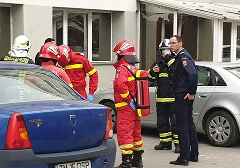 Ofițer din sistemul de urgență: ”Cei din dispeceratul integrat ISU aveau obligația să-și dea seama că e o problema cu 15 apeluri și doi oameni morți la aceeași adresă!”