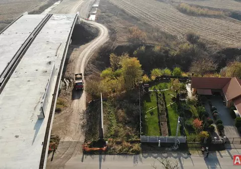 O familie din Alba Iulia a obținut în instanță oprirea temporară a lucrărilor la autostrada Sebeș-Turda