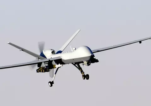 Dronă doborâtă vineri de forțele iraniene.  „A aparținut cu siguranță unei țări străine” spune un oficial local