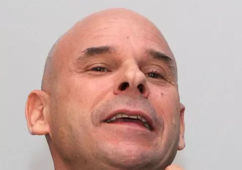 Fondatorul Cirque du Soleil, arestat. Ce acuzații i se aduc miliardarului canadian