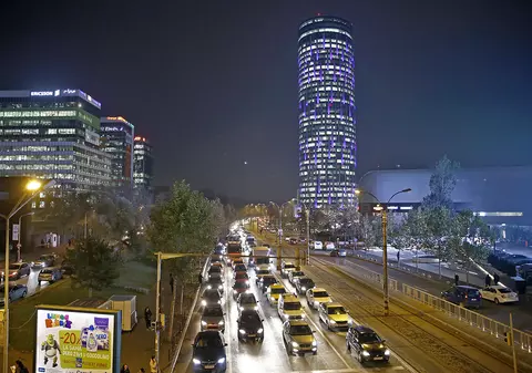 Raport sumbru: Românii pierd opt luni din viață din cauza poluării. Ce ne așteaptă