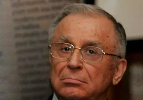 Ion Iliescu a cerut din nou urna mobilă pentru a vota la alegerile prezidențiale 2019