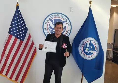 A primit cetățenia americană, după 13 ani! Ionuț Dolănescu și-a îndeplinit cel mai mare vis