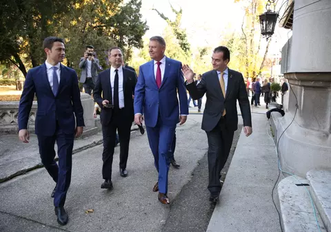 UPDATE | Începe lupta pentru turul doi. Klaus Iohannis nu pare dispus să accepte dezbaterea cu Dăncilă: ”Mă voi concentra pe întâlnirile cu alegătorii”