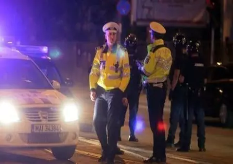 Panică în centrul Bucureștiului! Un bărbat înarmat cu un cuțit a atacat mai multe persoane