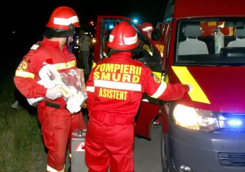 Un sucevean a murit intoxicat cu fum degajat de la o instalație de Crăciun care a luat foc