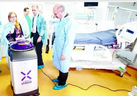 Roboți pentru dezinfecție cu raze UV, achiziționați la spitalul din Iași. Județul este fruntaș la infecțiile nosocomiale