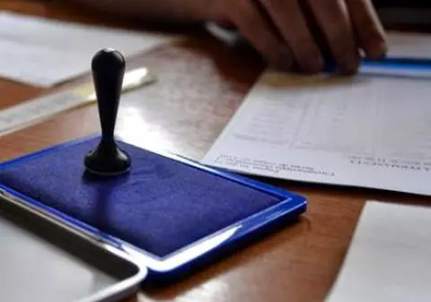 Incident în Dolj: președintele unei secții de votare a plecat cu ștampila acasă