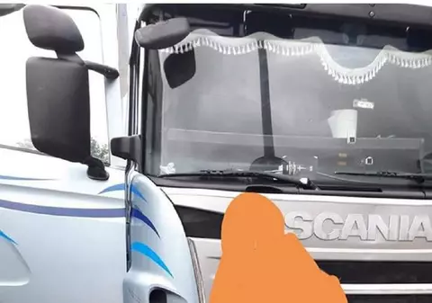 Patronii unei firme de transport, reținuți în cazul unui TIR cu televizoare în valoare de 350.000 de euro, care a fost dat dispărut