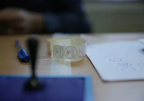 Președintele secției de la Jean Monnet va fi amendat. Primul incident la alegeri după ce le-a fost interzis accesul jurnaliștilor în secție