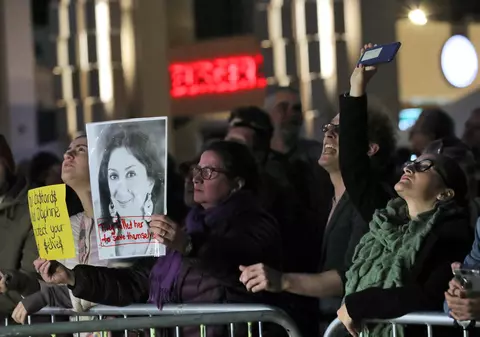 Demisii la vârful guvernului maltez, la doi ani de la asasinarea jurnalistei Daphne Caruana Galizia