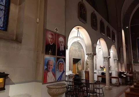 POVESȚI DIN BUCUREȘTI | Biserica Italiană, inima cărămizie a unui oraș zbuciumat