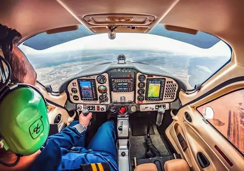 DOCUMENT. Noi dovezi ale fraudelor din Şcoala de Aviaţie: Economia financiară, mai importantă decât siguranța oamenilor