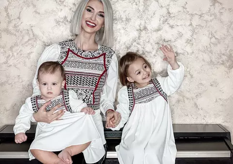 Andreea Bălan petrece Crăciunul în familie. „Dacă rămâneam la un copil, simţeam că ceva lipseşte”