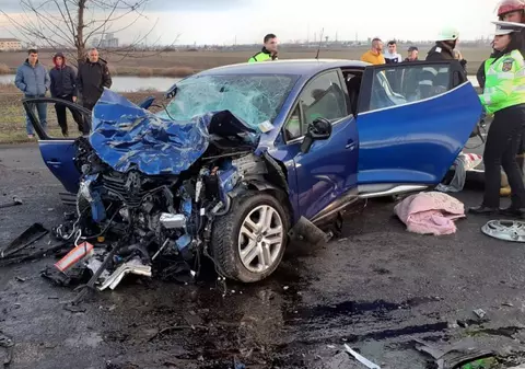 Tragedii în ziua de Crăciun: Opt morți și 15 răniți în șase accidente