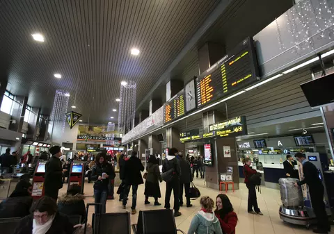 Un angajat de la Aeroportul „Henri Coandă” a fost diagnosticat cu coronavirus