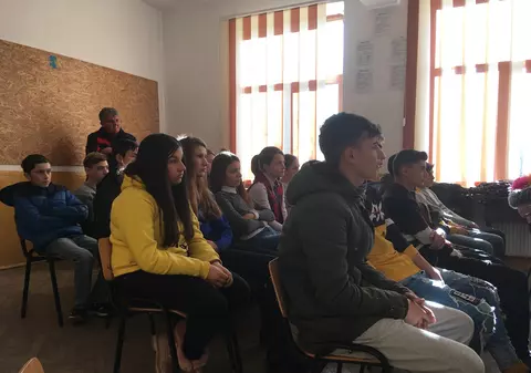 Lista cu școlile închise parțial din cauza gripei. Aproape 4.000 de elevi stau acasă din cauza epidemiei