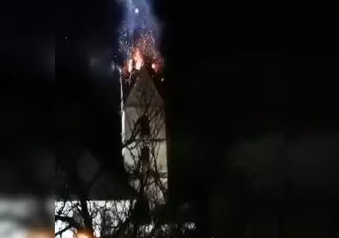 VIDEO | Incendiu devastator la o biserică din Elveția, de Crăciun. Flăcările au făcut ravagii