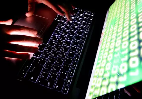 Avertisment CERT-RO: Clienţii a trei bănci comerciale, vizaţi de atacuri de tipul "real-time phishing"