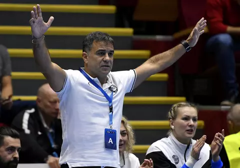 Reacția antrenorului Rusiei după victoria cu România la Campionatul Mondial de handbal. "Le doresc jucătoarelor române tot norocul și tot ce au nevoie pentru a realiza ce și-au propus"