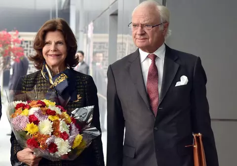 Regele și regina Suediei au impresionat la sosirea în India. Gestul pe care l-au făcut pe aeroport