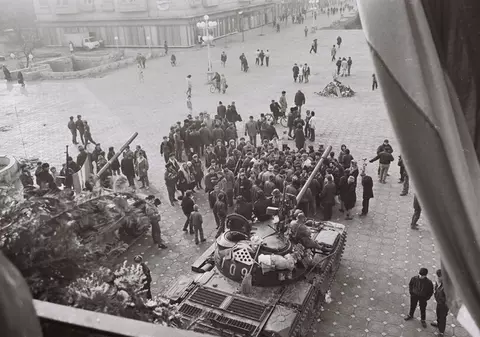 Ambasada Canadei, în decembrie '89: ”Tradiționala pasivitate românească este contrazisă de studenți și muncitori curajoși”