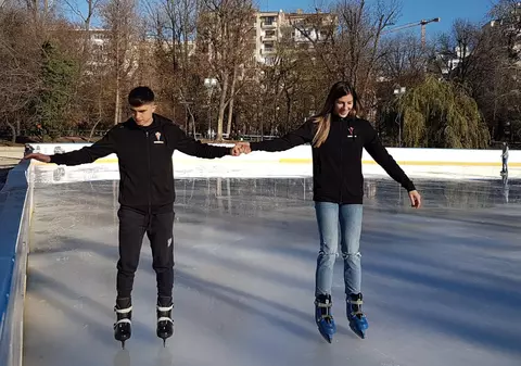 Robert Jitaru și Cristina Cosma, speranțele boxului românesc pentru Tokyo. ﻿De la dansul din ring, la dansul pe gheață