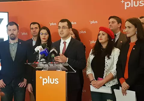 Vlad Voiculescu spune că ar câştiga Primăria Capitalei, cu 7 procente în faţa Gabrielei Firea. Luptă strânsă în competiţia internă cu Nicuşor Dan