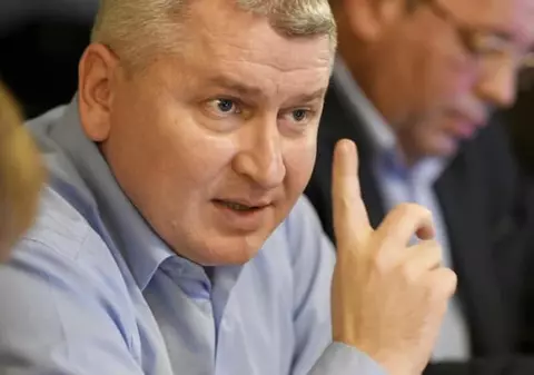 PNL, provocare pentru PSD: "Să voteze tăierea pensiilor speciale, pentru plata alocaţiilor dublate". Ce a răspuns Ciolacu